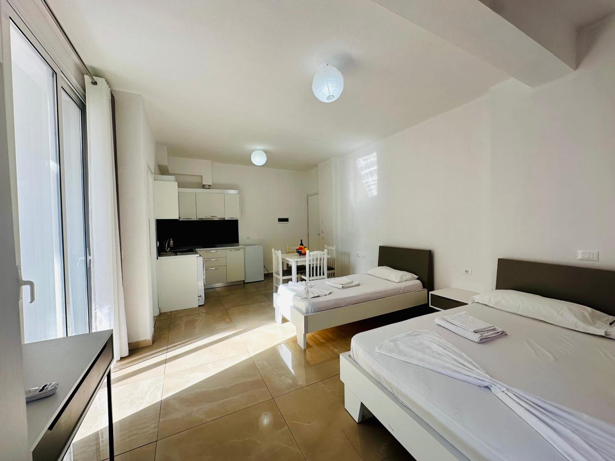 Vlorë Jico Travel - Villa Colombo חדר תמונה