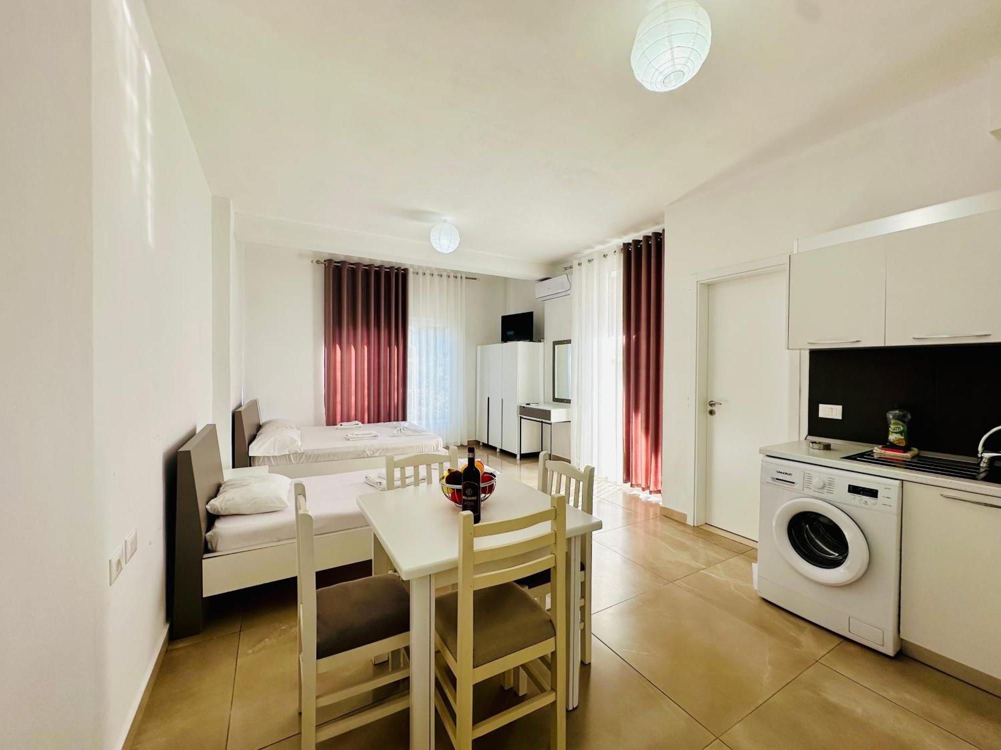 Vlorë Jico Travel - Villa Colombo חדר תמונה