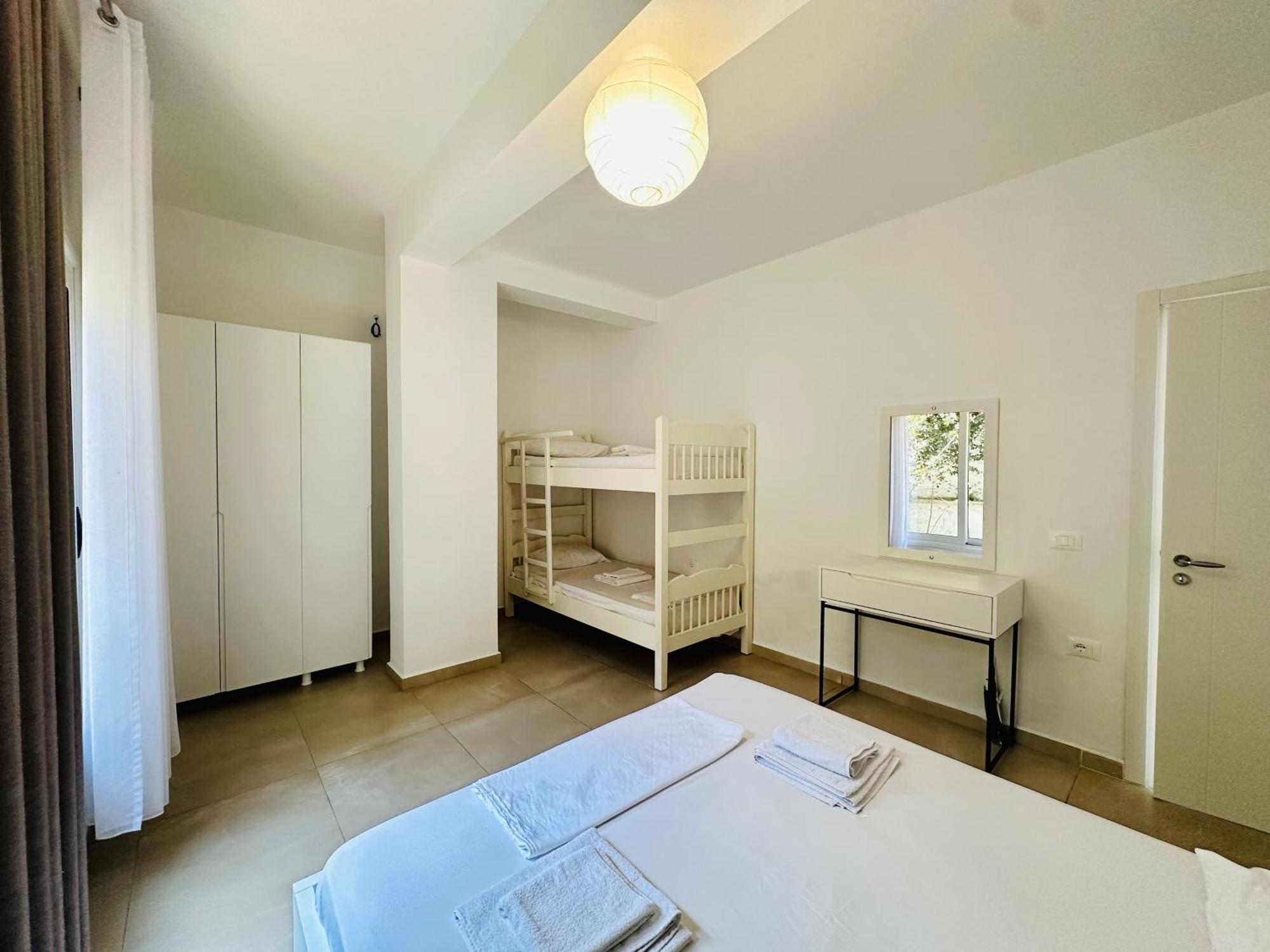 Vlorë Jico Travel - Villa Colombo חדר תמונה