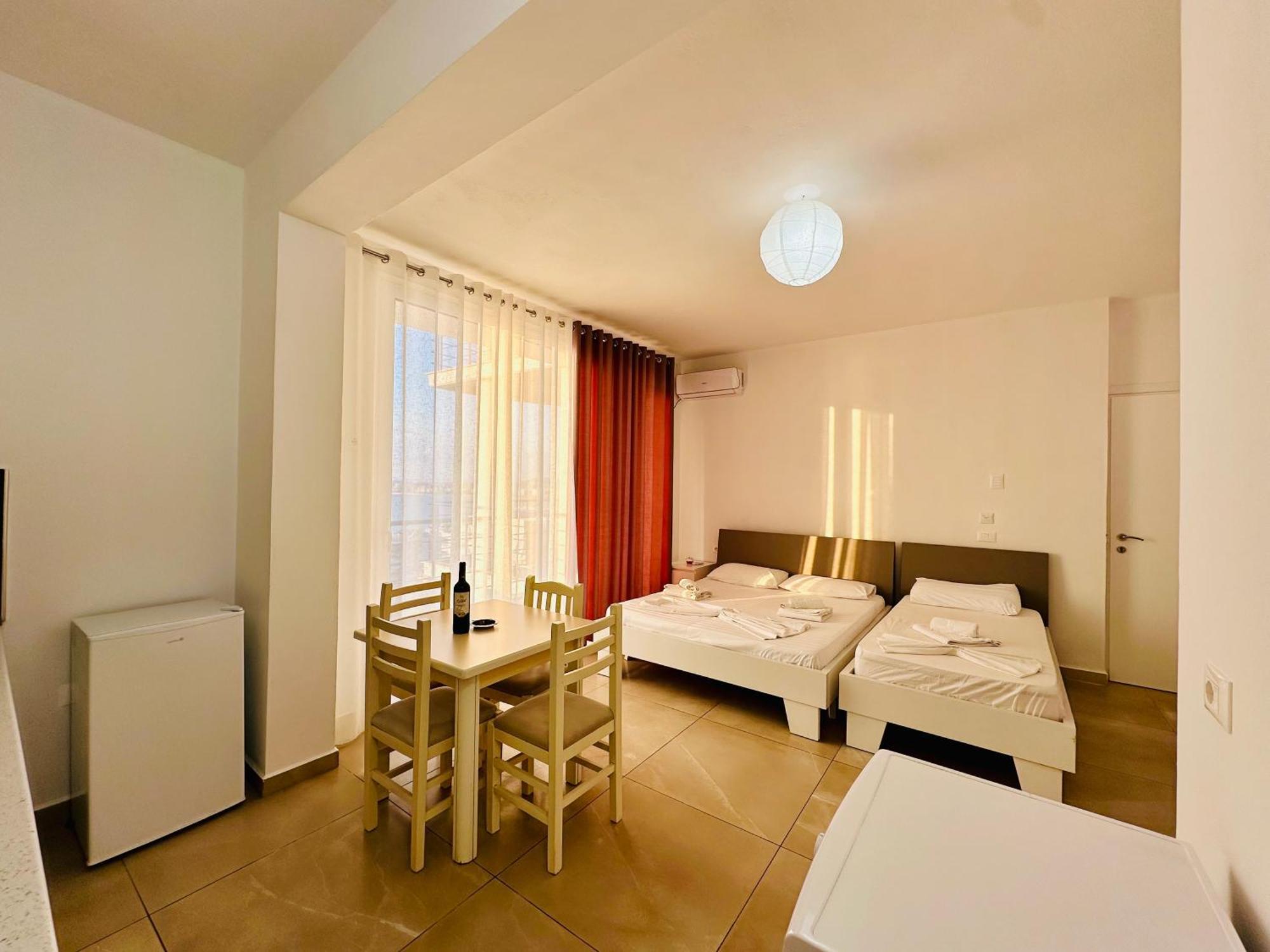 Vlorë Jico Travel - Villa Colombo חדר תמונה