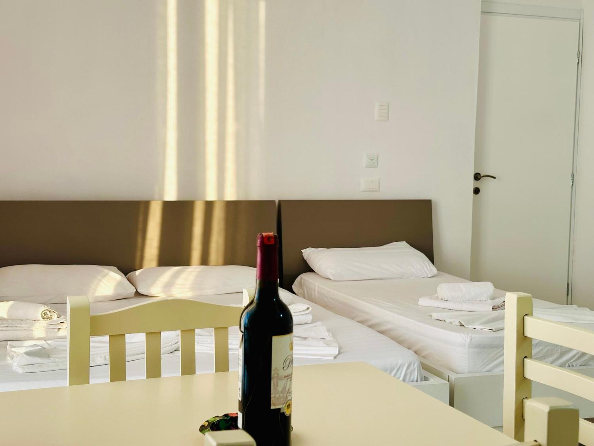 Vlorë Jico Travel - Villa Colombo חדר תמונה